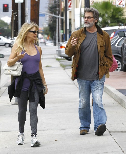 Kurt Russell e Goldie Hawn a passeggio a Santa Monica - 2